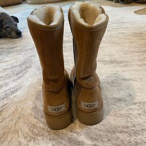UGG Amie chestnut 5.5 boots
